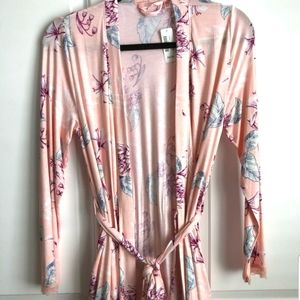 XS LOUNGING ROBE